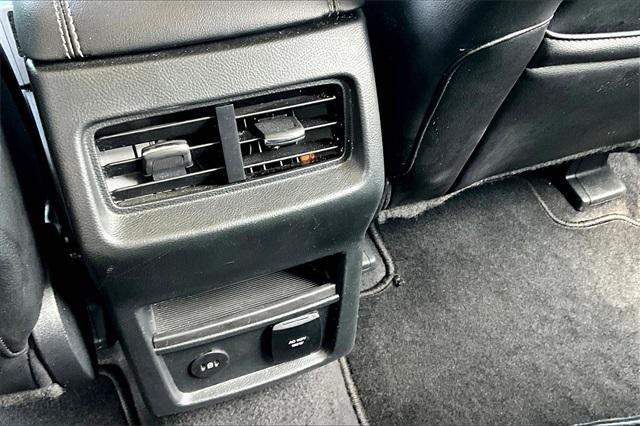 used 2024 Ford Edge car, priced at $30,883