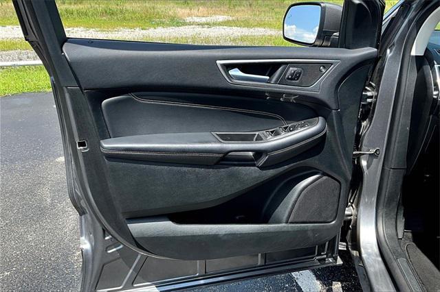 used 2024 Ford Edge car, priced at $30,883