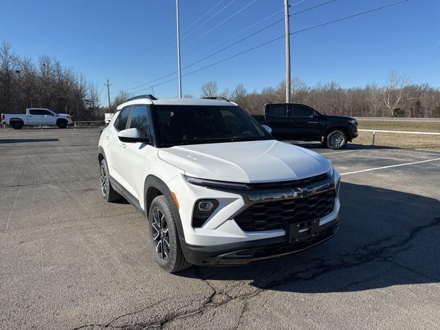 used 2024 Chevrolet TrailBlazer car, priced at $27,906