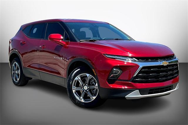 new 2025 Chevrolet Blazer car, priced at $36,290