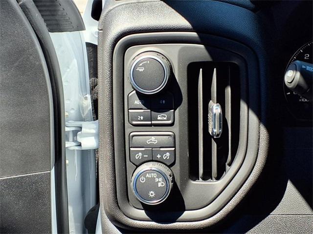 new 2025 Chevrolet Silverado 1500 car, priced at $46,884