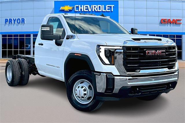 new 2026 GMC Sierra 3500 car, priced at $52,320