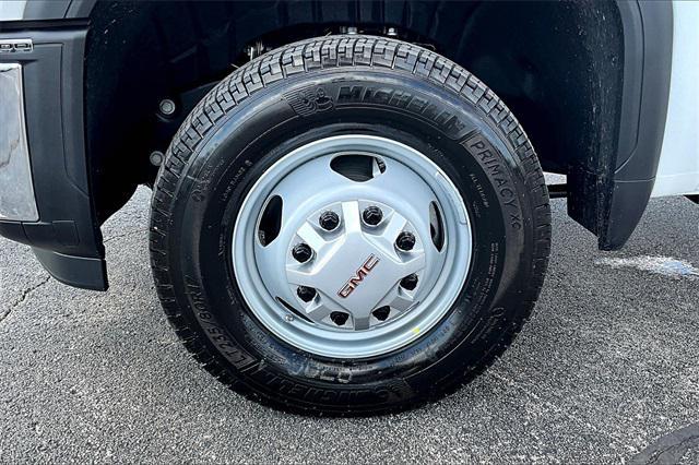 new 2026 GMC Sierra 3500 car, priced at $52,320