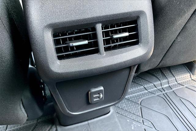 used 2023 Chevrolet Equinox car, priced at $24,001