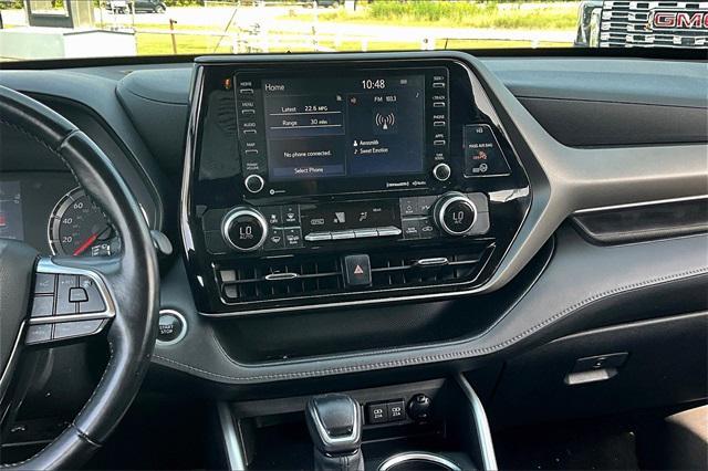 used 2021 Toyota Highlander car, priced at $27,106