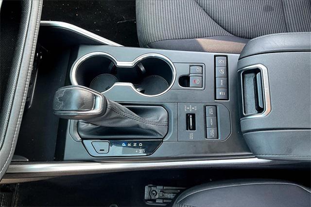used 2021 Toyota Highlander car, priced at $27,106