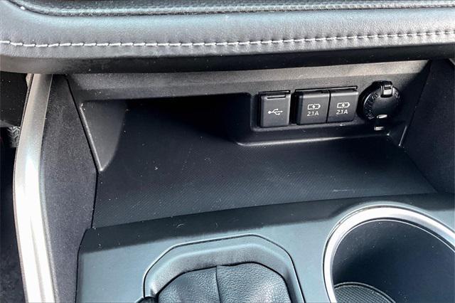 used 2021 Toyota Highlander car, priced at $27,106