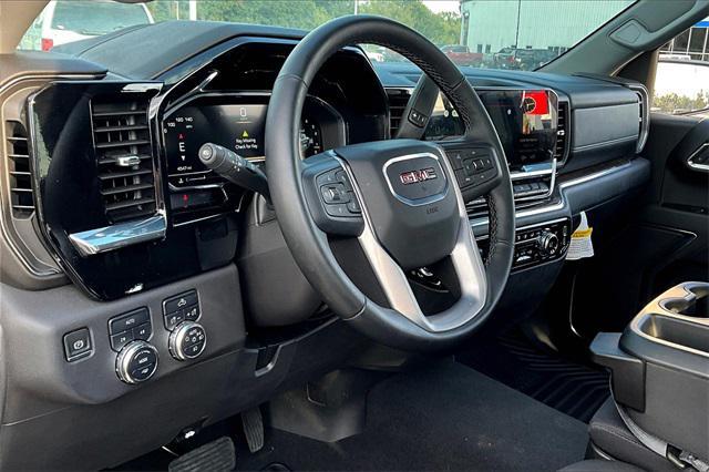 new 2025 GMC Sierra 1500 car, priced at $53,040