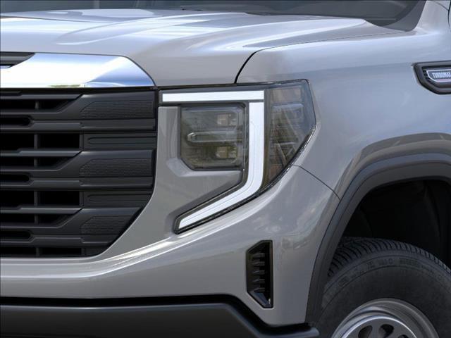 new 2025 GMC Sierra 1500 car, priced at $43,030