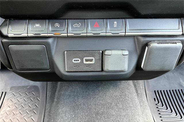 used 2024 Chevrolet Silverado 1500 car, priced at $36,320