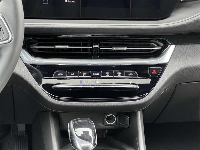 new 2025 Buick Envista car, priced at $26,545