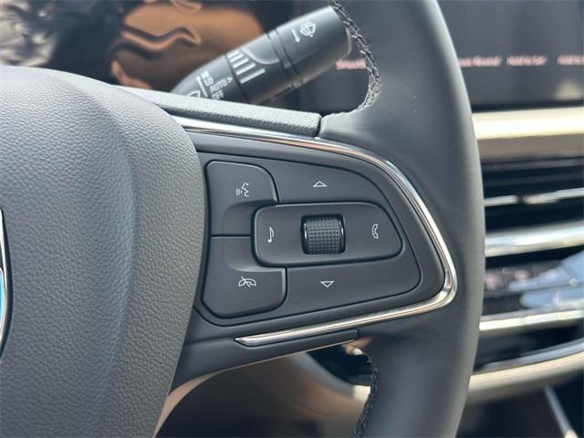 new 2025 Buick Envista car, priced at $26,695