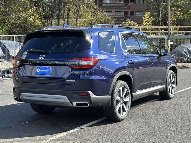 new 2025 Honda Pilot car, priced at $51,095