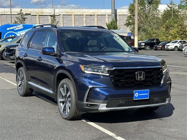 new 2025 Honda Pilot car, priced at $51,095