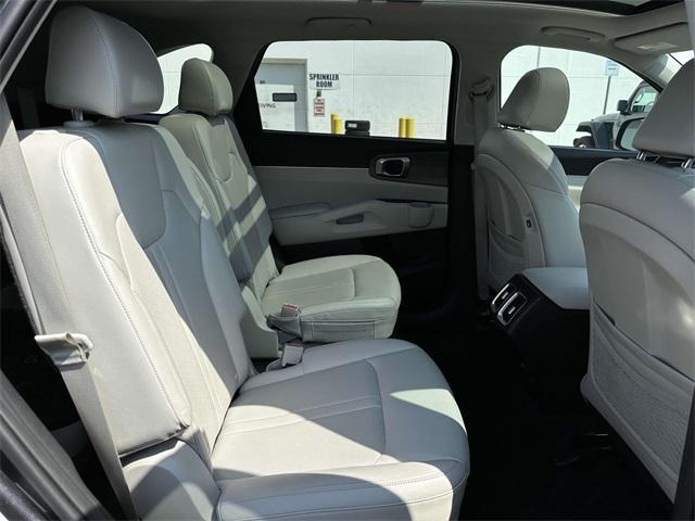used 2022 Kia Sorento car, priced at $29,781