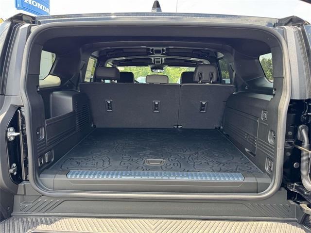 new 2025 GMC HUMMER EV SUV car, priced at $84,050