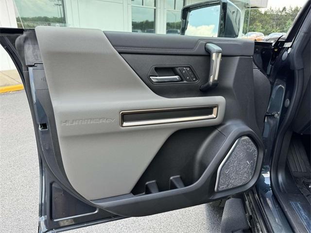 new 2025 GMC HUMMER EV SUV car, priced at $93,025