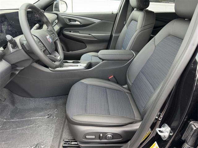 new 2025 Buick Envista car, priced at $22,640