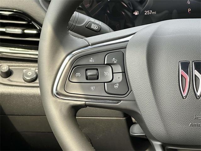 new 2025 Buick Envista car, priced at $30,912