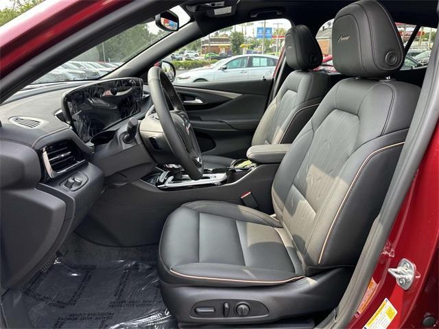 new 2025 Buick Envista car, priced at $30,912