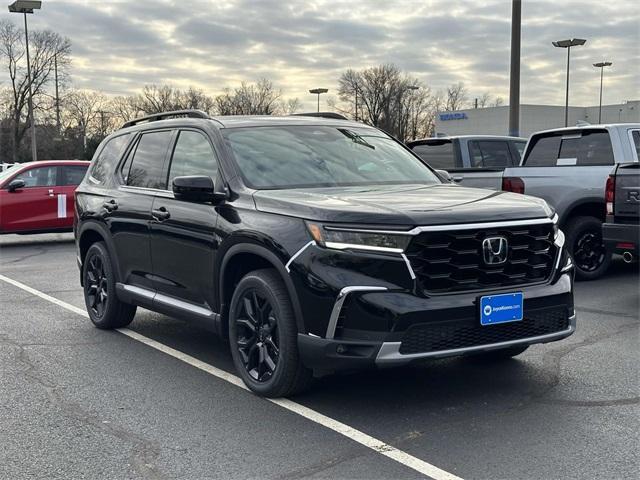 new 2025 Honda Pilot car, priced at $52,895