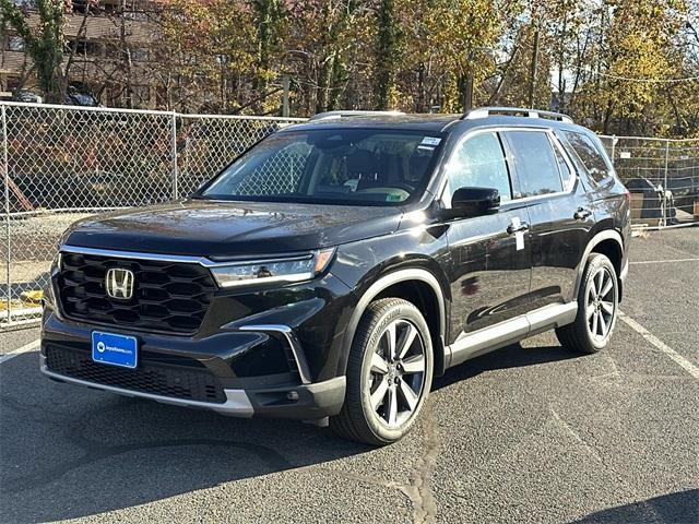 new 2025 Honda Pilot car, priced at $51,095