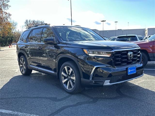 new 2025 Honda Pilot car, priced at $51,095