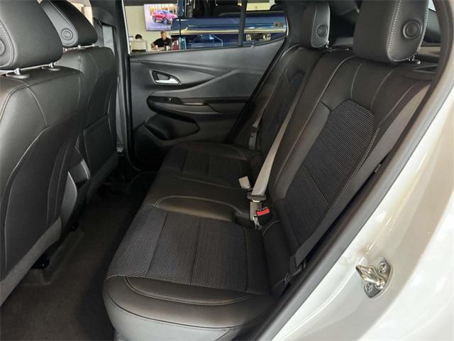 new 2025 Buick Envista car, priced at $22,145