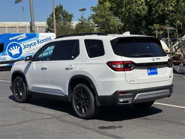 new 2025 Honda Pilot car, priced at $53,450