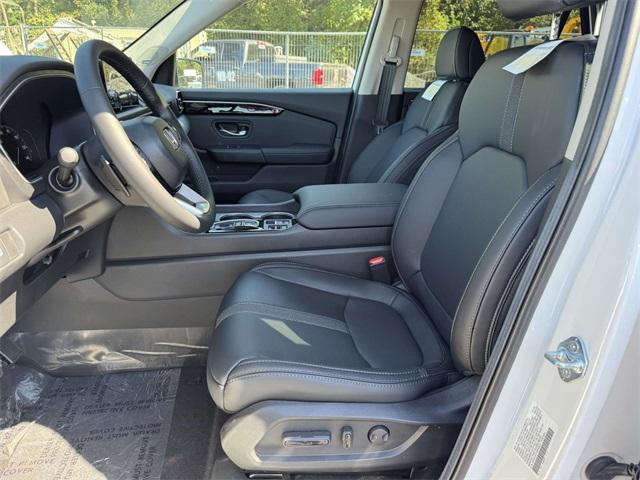 new 2025 Honda Pilot car, priced at $53,450