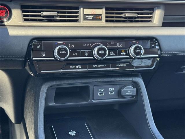 new 2025 Honda Pilot car, priced at $53,450