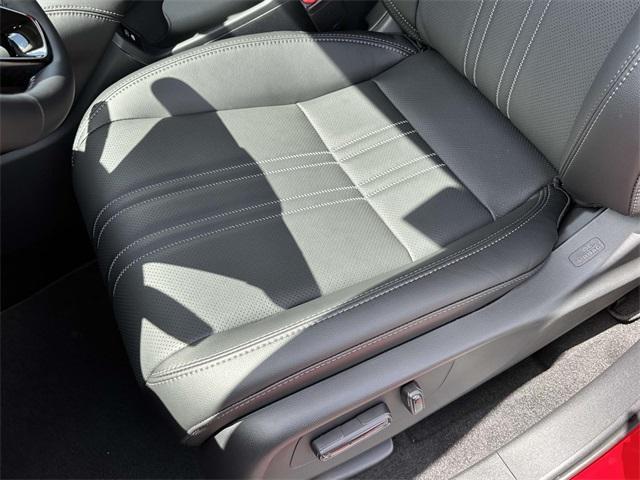 used 2025 Honda HR-V car, priced at $31,981