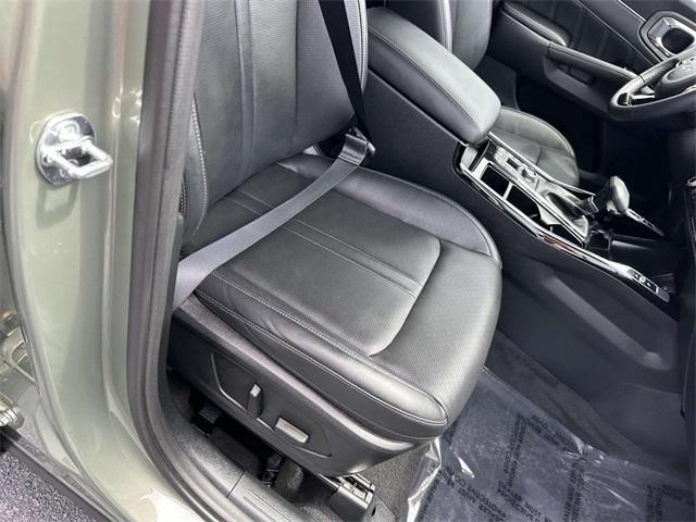 used 2024 Kia Sorento car, priced at $36,981