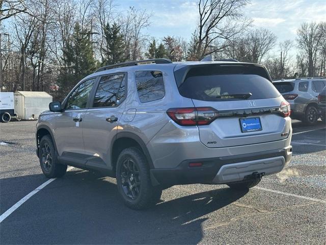 new 2025 Honda Pilot car, priced at $50,850