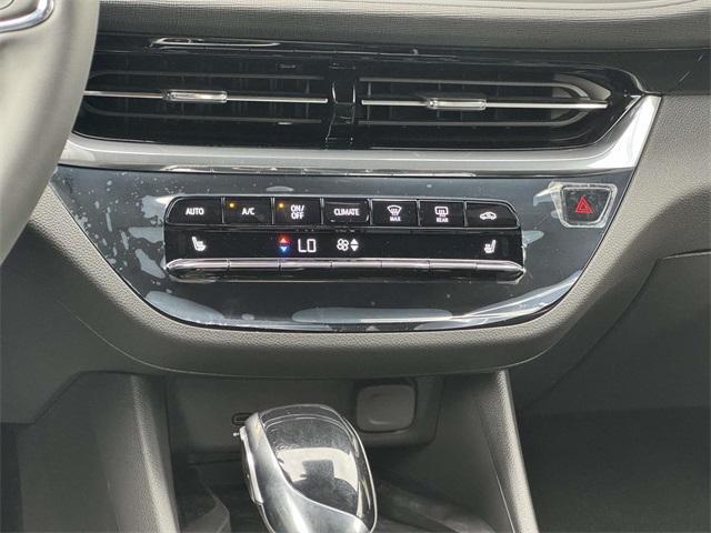 new 2025 Buick Envista car, priced at $26,545