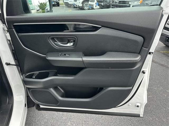 used 2025 Honda Pilot car, priced at $43,481
