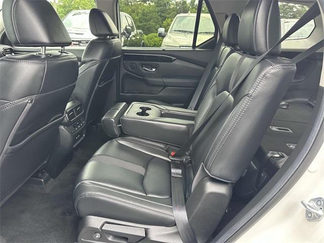 used 2025 Honda Pilot car, priced at $43,481