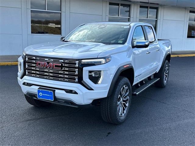 new 2025 GMC Canyon car, priced at $54,595