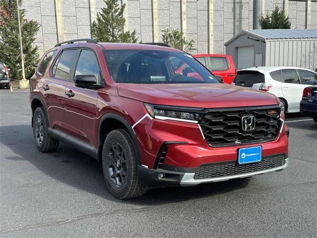 new 2025 Honda Pilot car, priced at $51,735