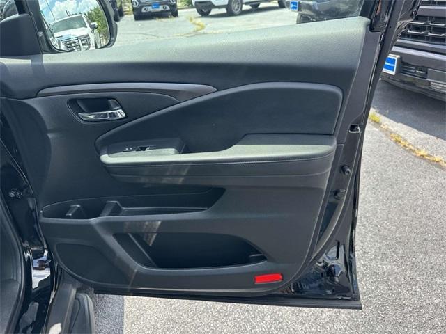 used 2021 Honda Pilot car, priced at $23,481