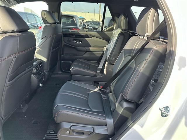 new 2025 Honda Pilot car, priced at $52,090