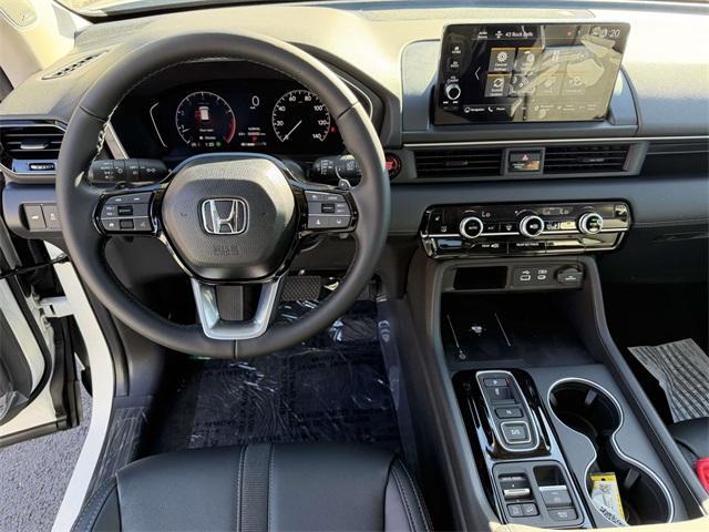 new 2025 Honda Pilot car, priced at $51,550