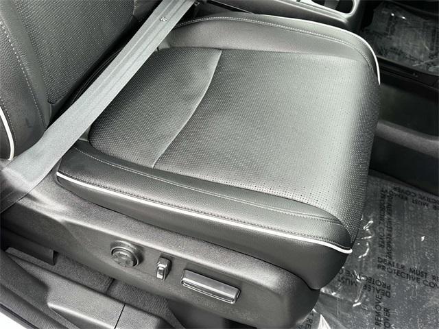 used 2025 Honda Odyssey car, priced at $49,992