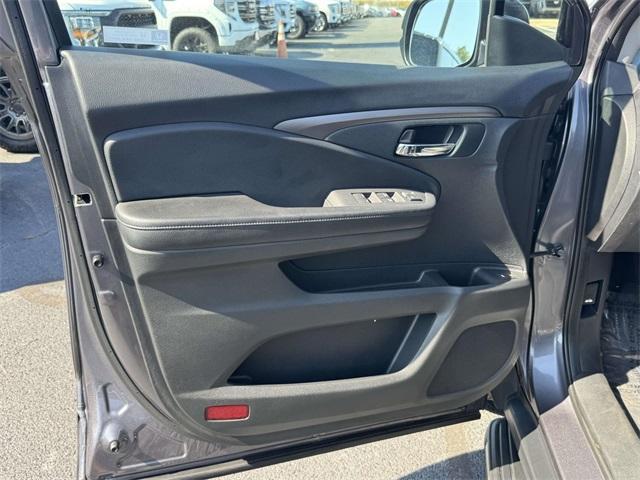used 2018 Honda Pilot car, priced at $19,891