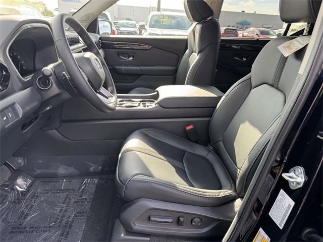 new 2025 Honda Pilot car, priced at $51,095