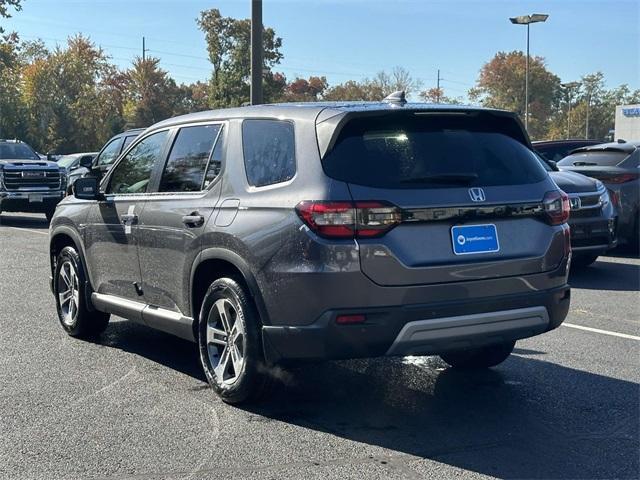 new 2025 Honda Pilot car, priced at $44,895