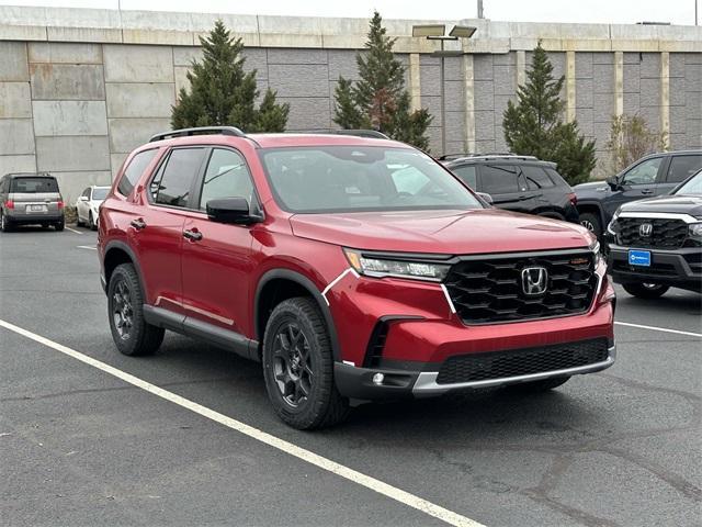 new 2025 Honda Pilot car, priced at $52,035