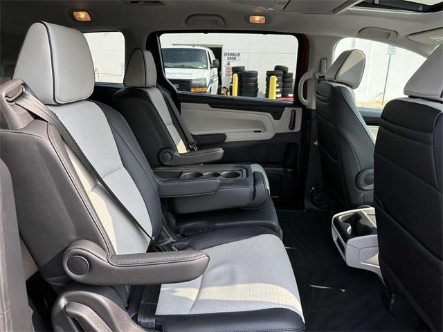 used 2025 Honda Odyssey car, priced at $49,992
