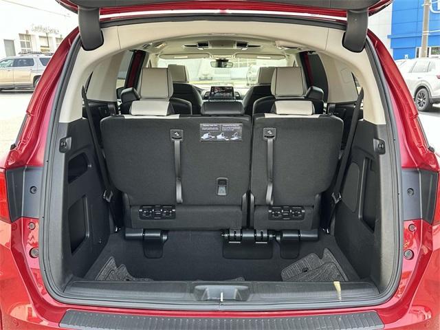 used 2025 Honda Odyssey car, priced at $49,992