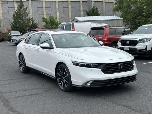 new 2025 Honda Accord Hybrid car, priced at $40,905